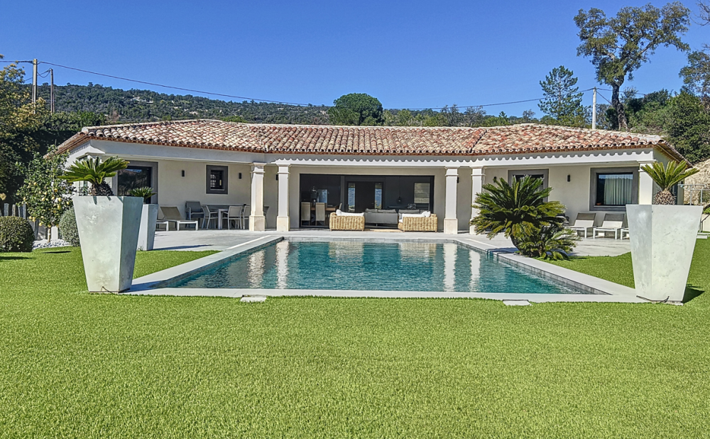 VILLA DE PRESTIGE - LE PLAN DE LA TOUR - 2 450 000€