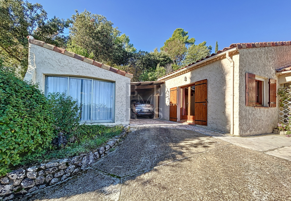 LORGUES - MAISON - 392 900€