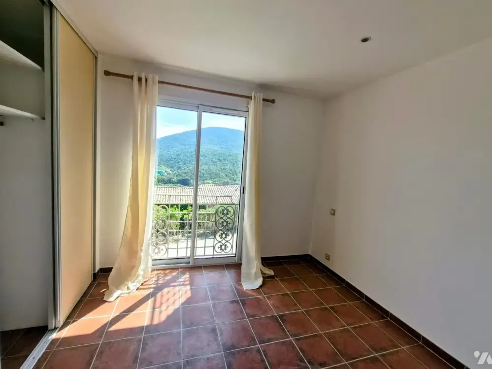 Vente appartement 1 pièce 26 m² à Sainte-Maxime (92) - 130 000 € 
