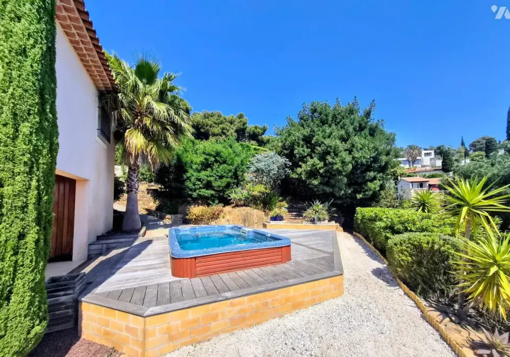 Le Lavandou (93) - Vente villa 8 pièces 240.69 m² -  3 150 000 € 