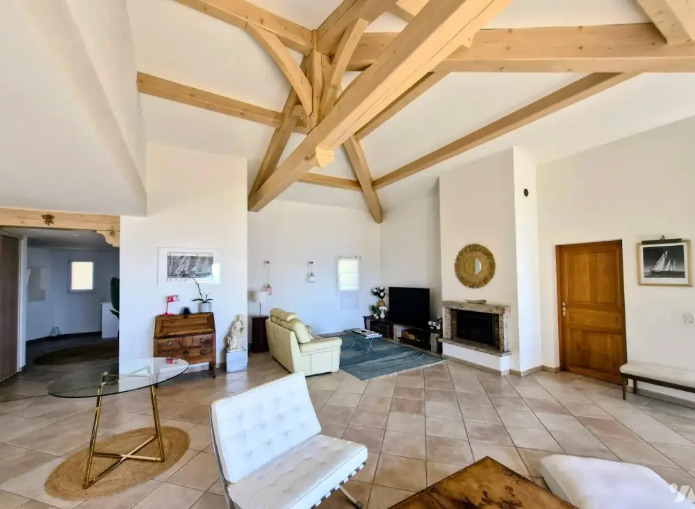 Le Lavandou (101) - Vente villa 8 pièces 240.69 m² -  3 150 000 € 