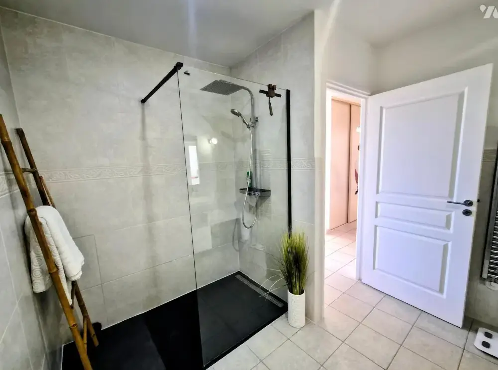 Le Lavandou (102) - Vente villa 8 pièces 240.69 m² -  3 150 000 € 