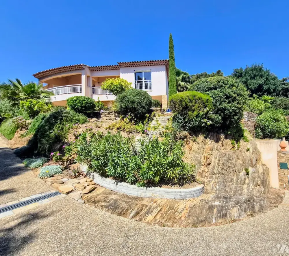 Le Lavandou (91) - Vente villa 8 pièces 240.69 m² -  3 150 000 € 