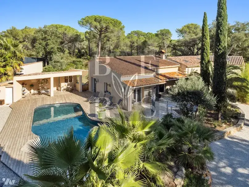 Le Cannet-des-Maures (84) - Vente villa 6 pièces 200 m² - 799 000 € 