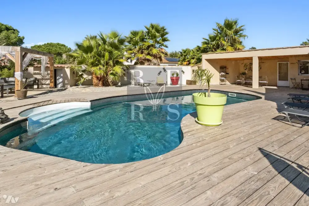 Le Cannet-des-Maures (89) - Vente villa 6 pièces 200 m² - 799 000 € 