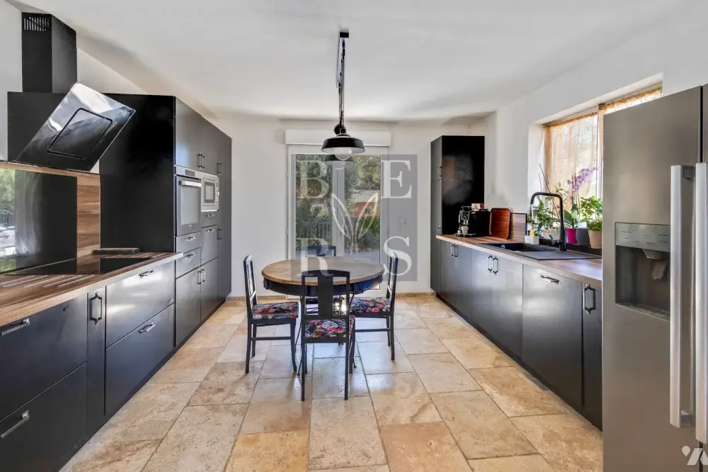Le Cannet-des-Maures (93) - Vente villa 6 pièces 200 m² - 799 000 € 