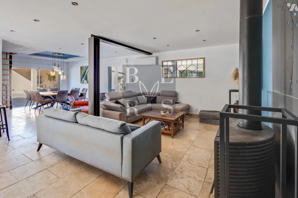 Le Cannet-des-Maures (97) - Vente villa 6 pièces 200 m² - 799 000 € 