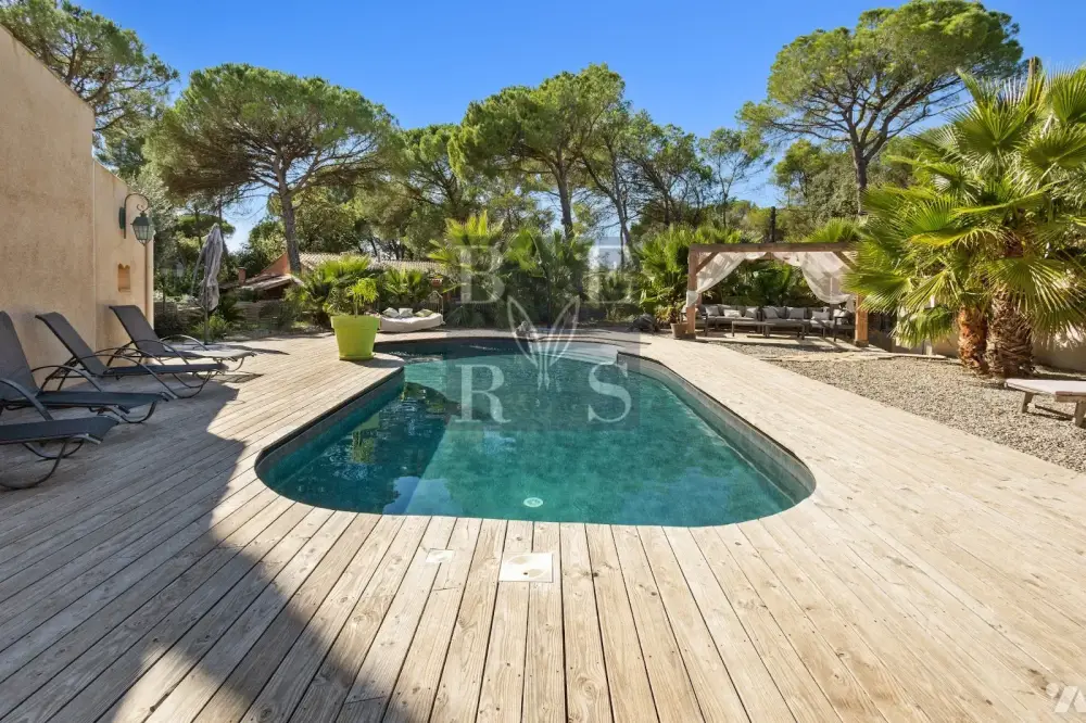 Le Cannet-des-Maures (101) - Vente villa 6 pièces 200 m² - 799 000 € 