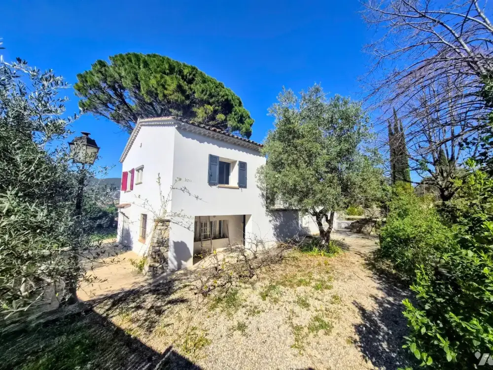 Draguignan (92) - Vente villa 5 pièces 160 m² - 525 000 € 