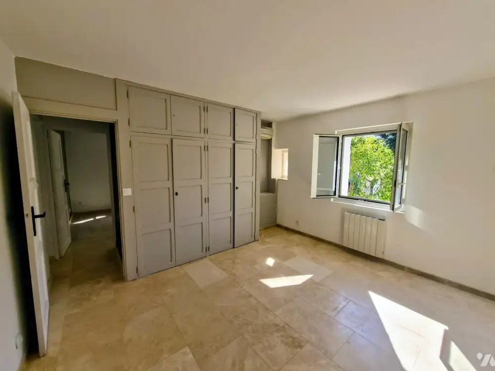 Draguignan (94) - Vente villa 5 pièces 160 m² - 525 000 € 