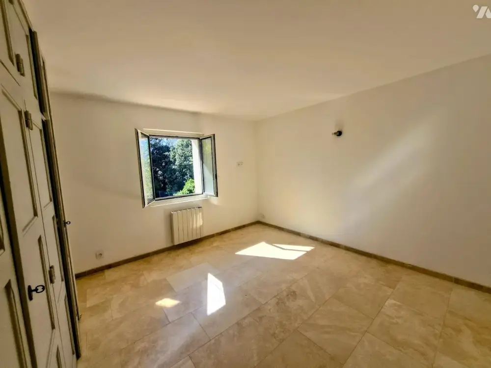 Draguignan (95) - Vente villa 5 pièces 160 m² - 525 000 € 