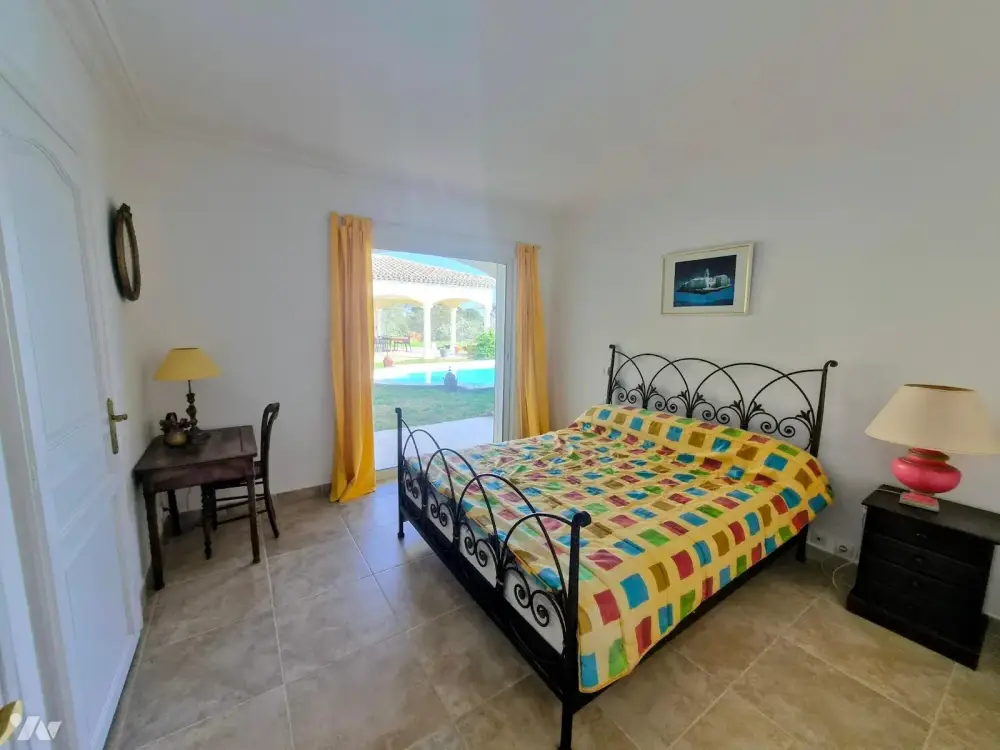 Draguignan (94) - Vente villa 7 pièces 260 m² - 1 365 000 € 