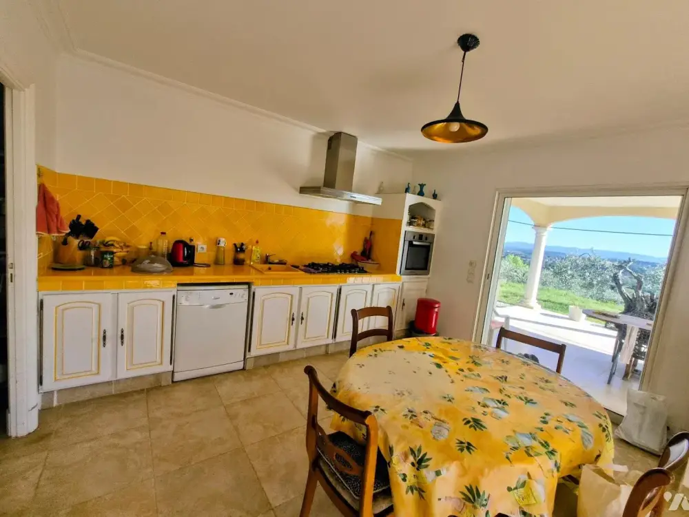 Draguignan (100) - Vente villa 7 pièces 260 m² - 1 365 000 € 